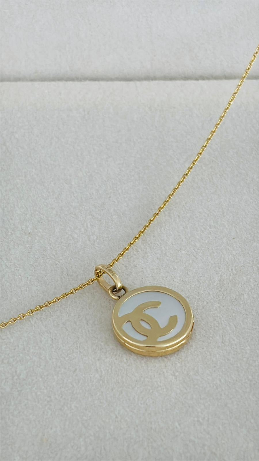 Dije CC de 14k