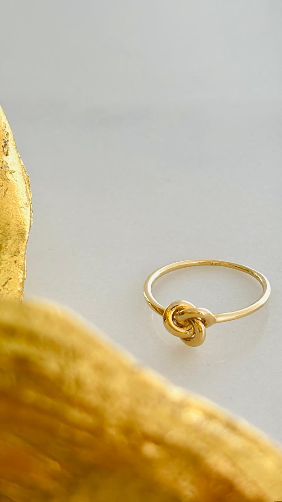 Anillo nudo 14k