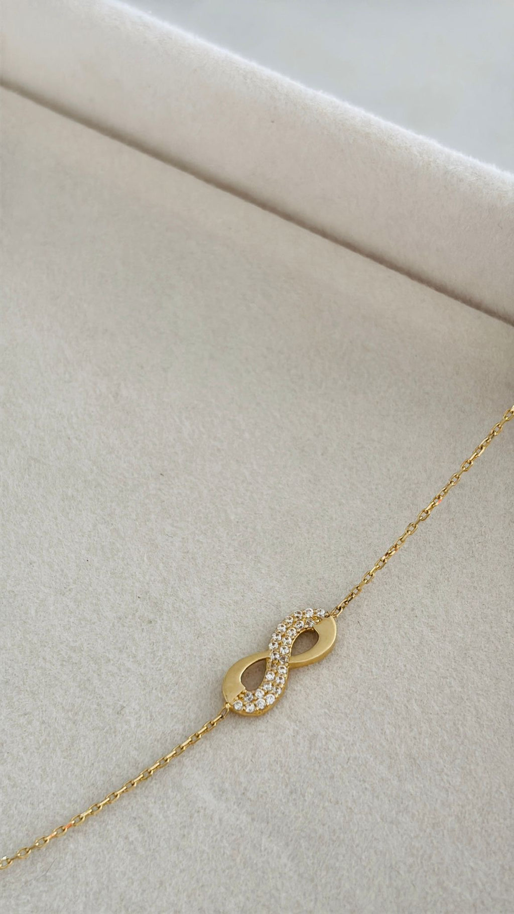 Pulsera de infinito 14k
