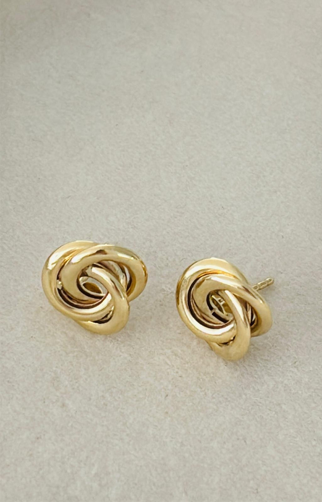 Aretes de Nudo en 10k