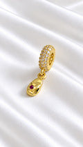 Colgante de sandalia en oro de 10 quilates