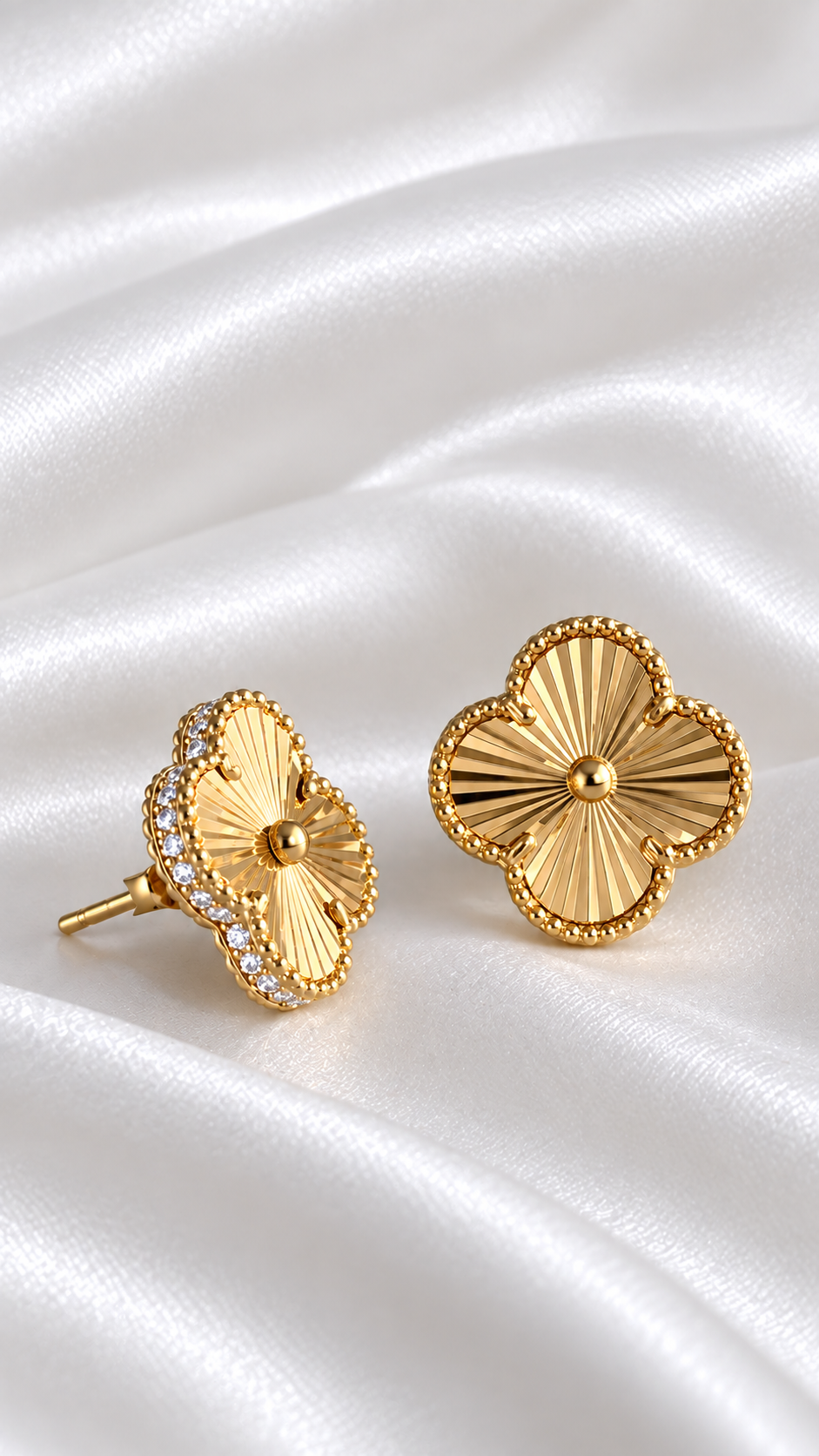 Aretes Grandes de Flor con Circonias de 10k – 10k Gold Large CZ Flower Earrings