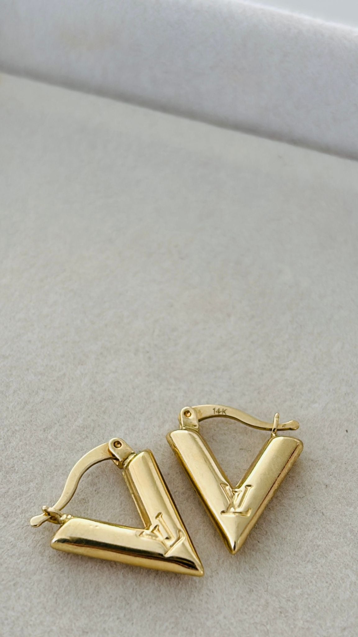 Argollas V 14k
