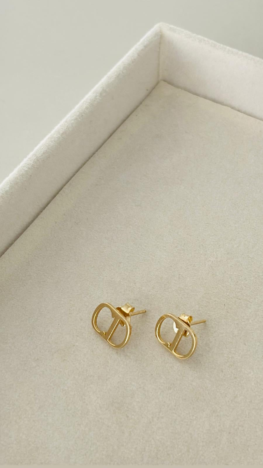 Aretes CD