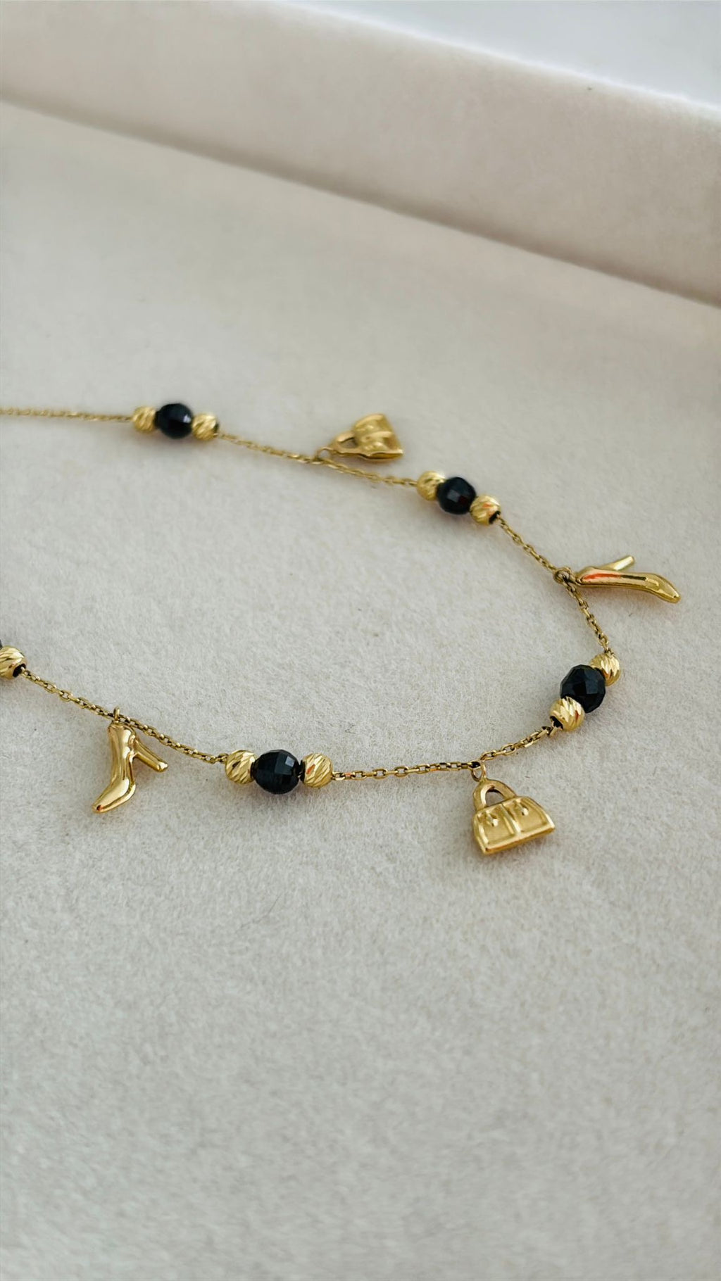 Pulsera con Colgates 14k