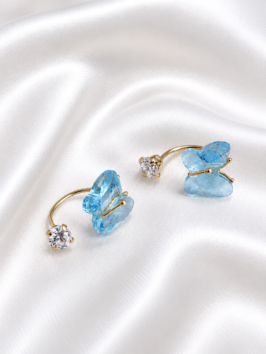 Aretes de Mariposa de 14k – 14k Gold Butterfly Earrings