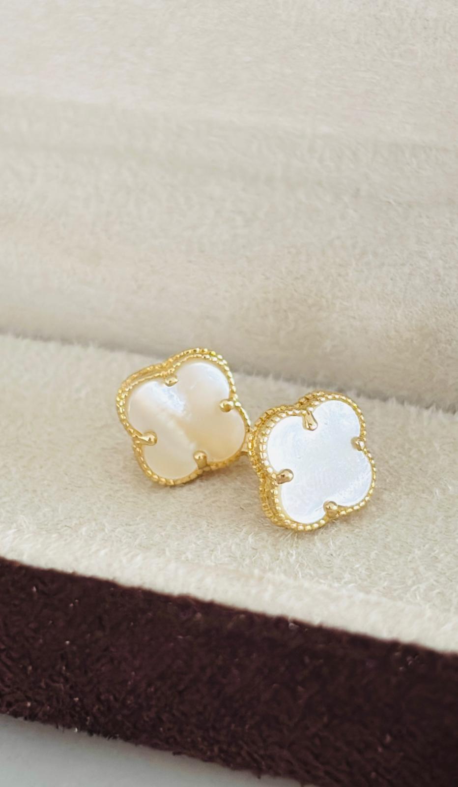 Aretes de clover blanco 10k