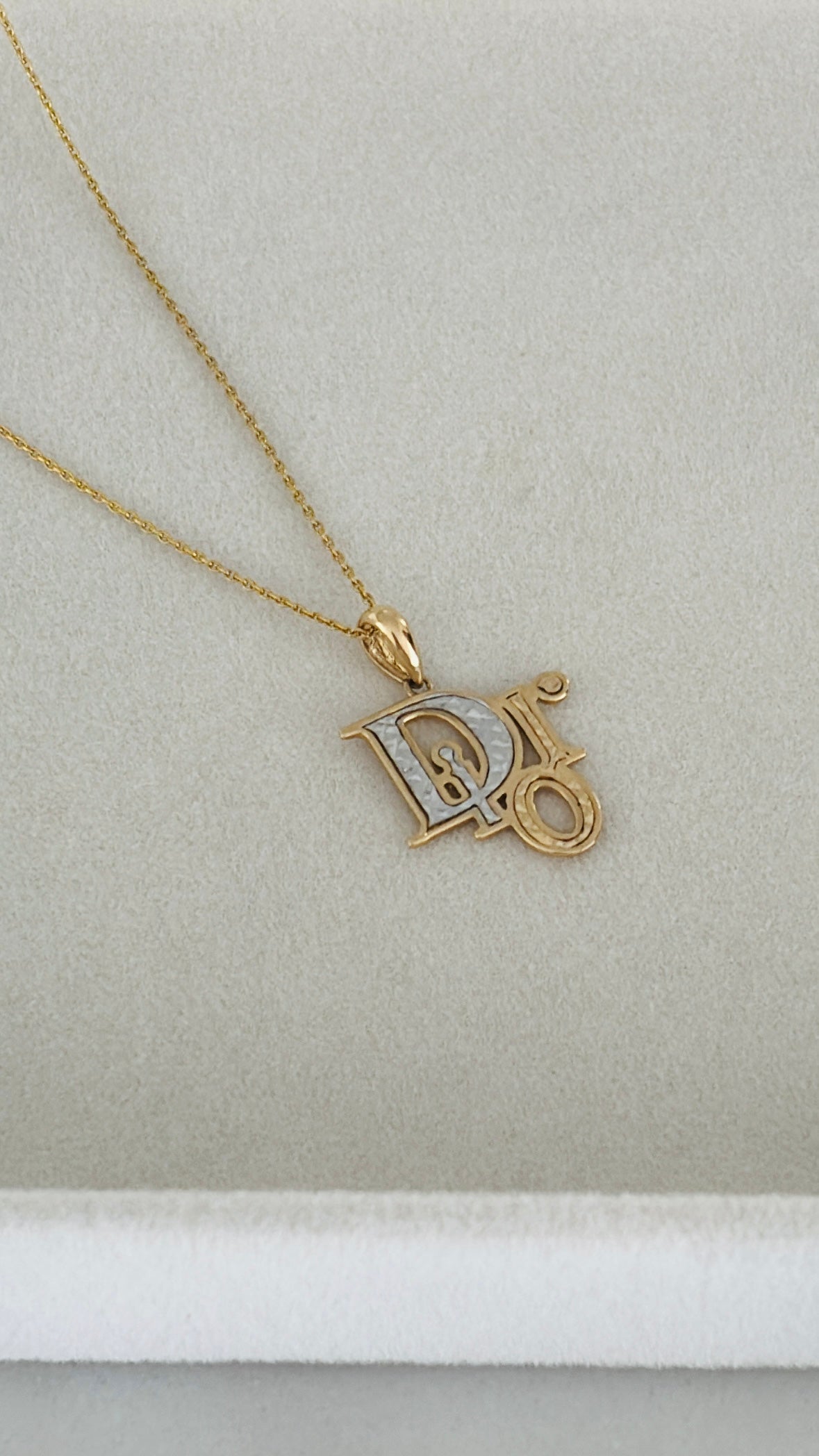 Dije Dior 14K
