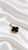 Dije Trébol Negro Grande de 14k – 14k Gold Black Clover Pendant