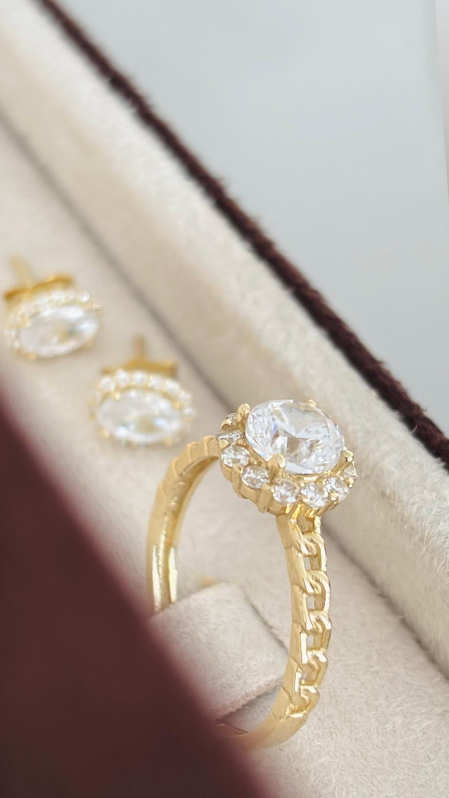 Anillo piedra blanca 10 k