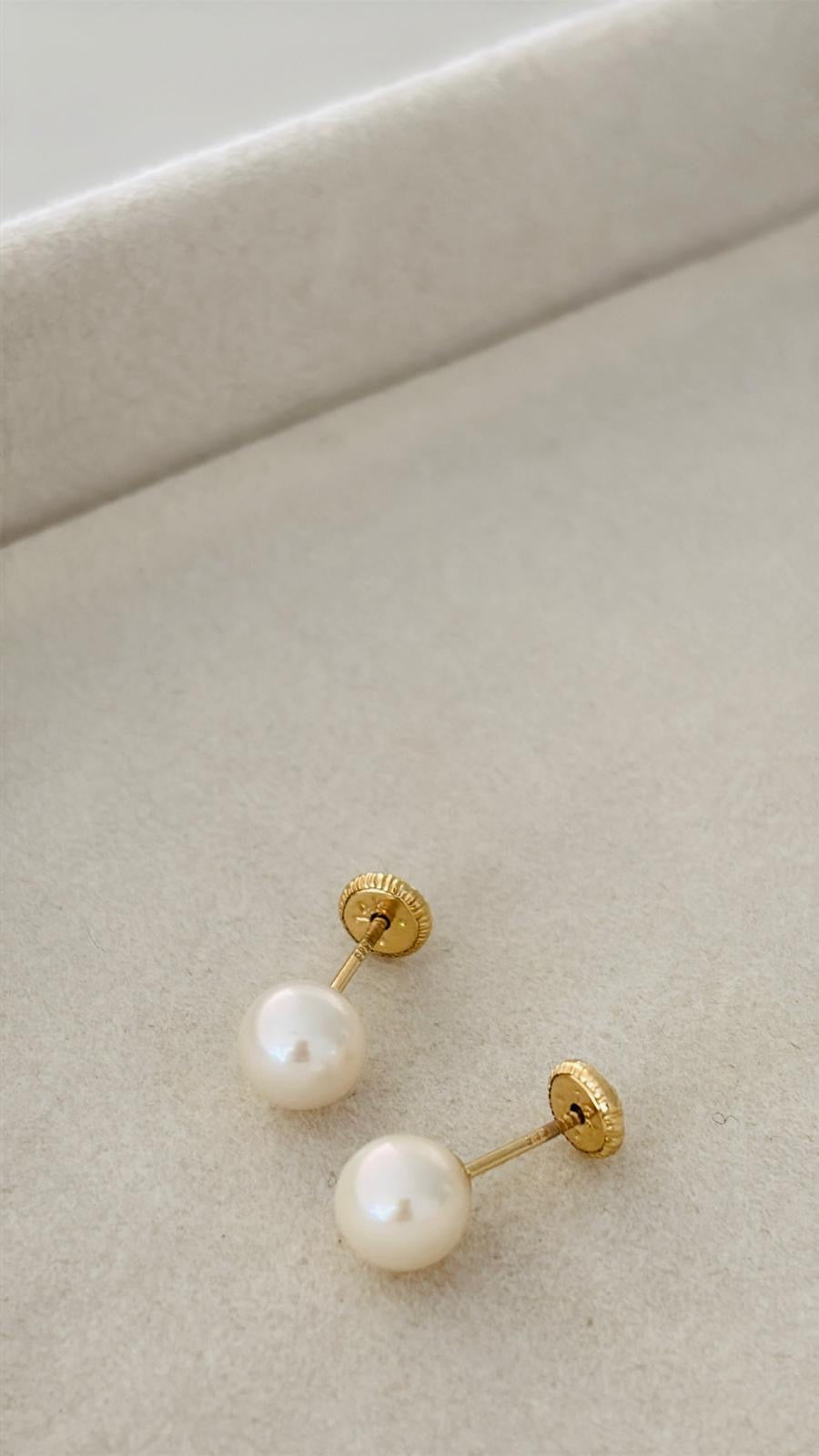 Aretes de  madre Perla 14k