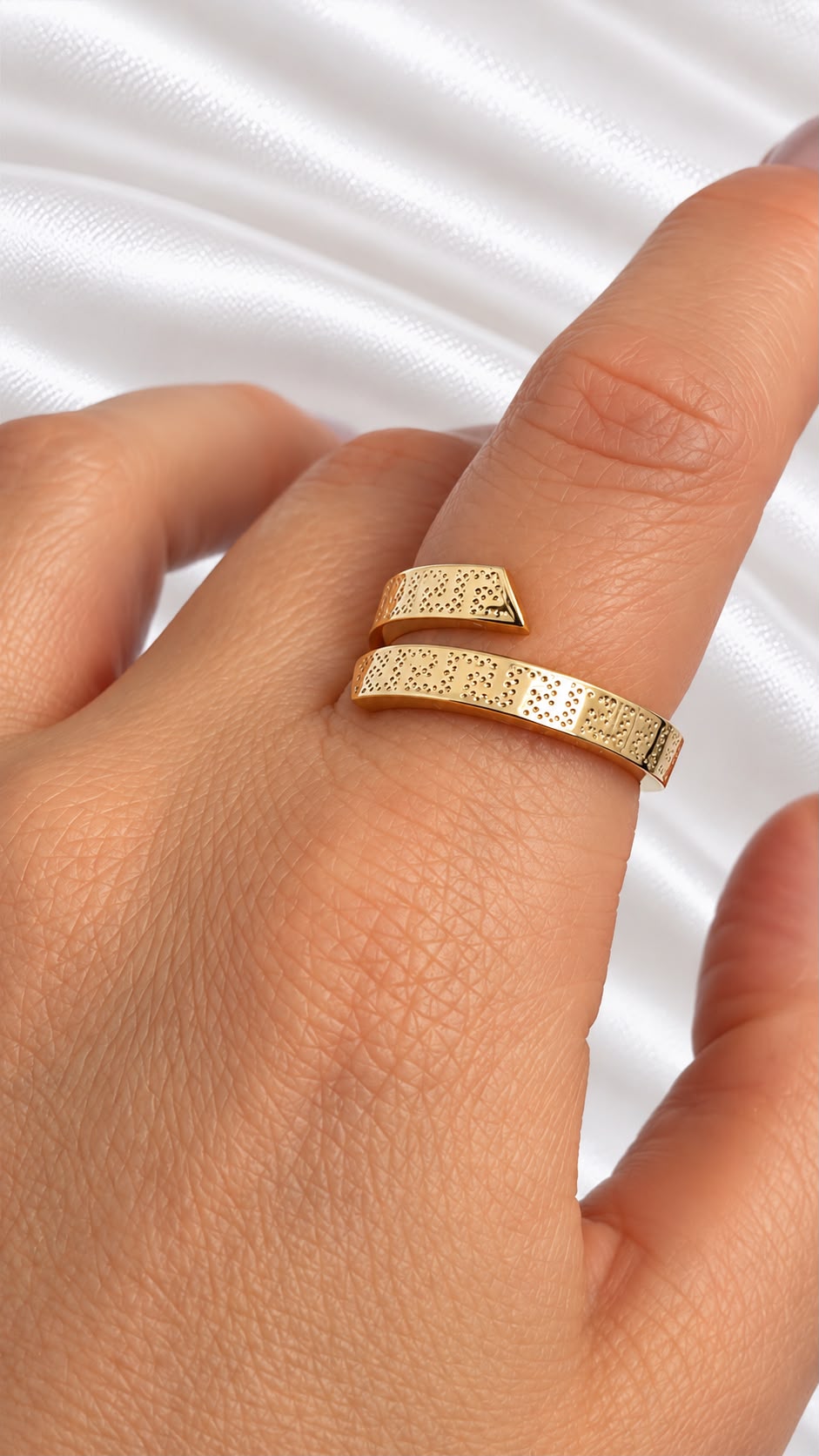 Anillo Ajustable con Greca de 10k – 10k Gold Adjustable Greek Key Ring