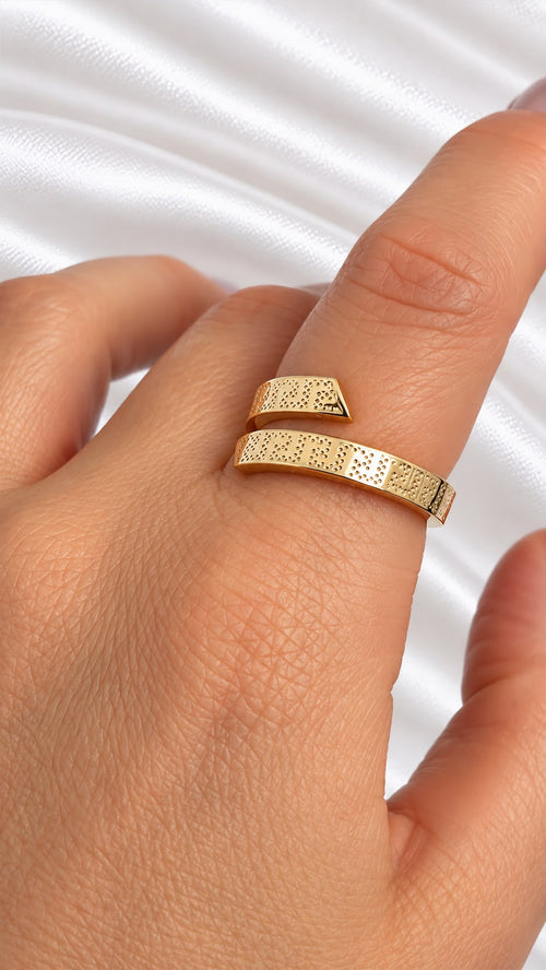 Anillo Ajustable con Greca de 10k – 10k Gold Adjustable Greek Key Ring
