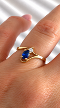 Anillo con Circonias Azules y Blancas de 14k – 14k Gold Blue and White CZ Ring
