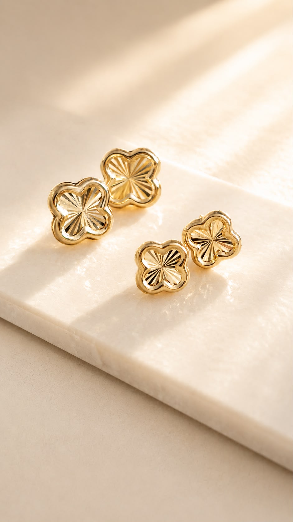 Aretes de flor 14k