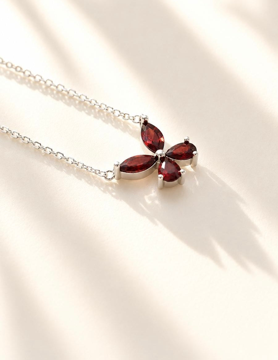 Cadena de Plata con Garnet