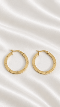 Argollas Medianas con Tornillos Grabados de 10k – 10k Gold Screw Design Hoop Earrings