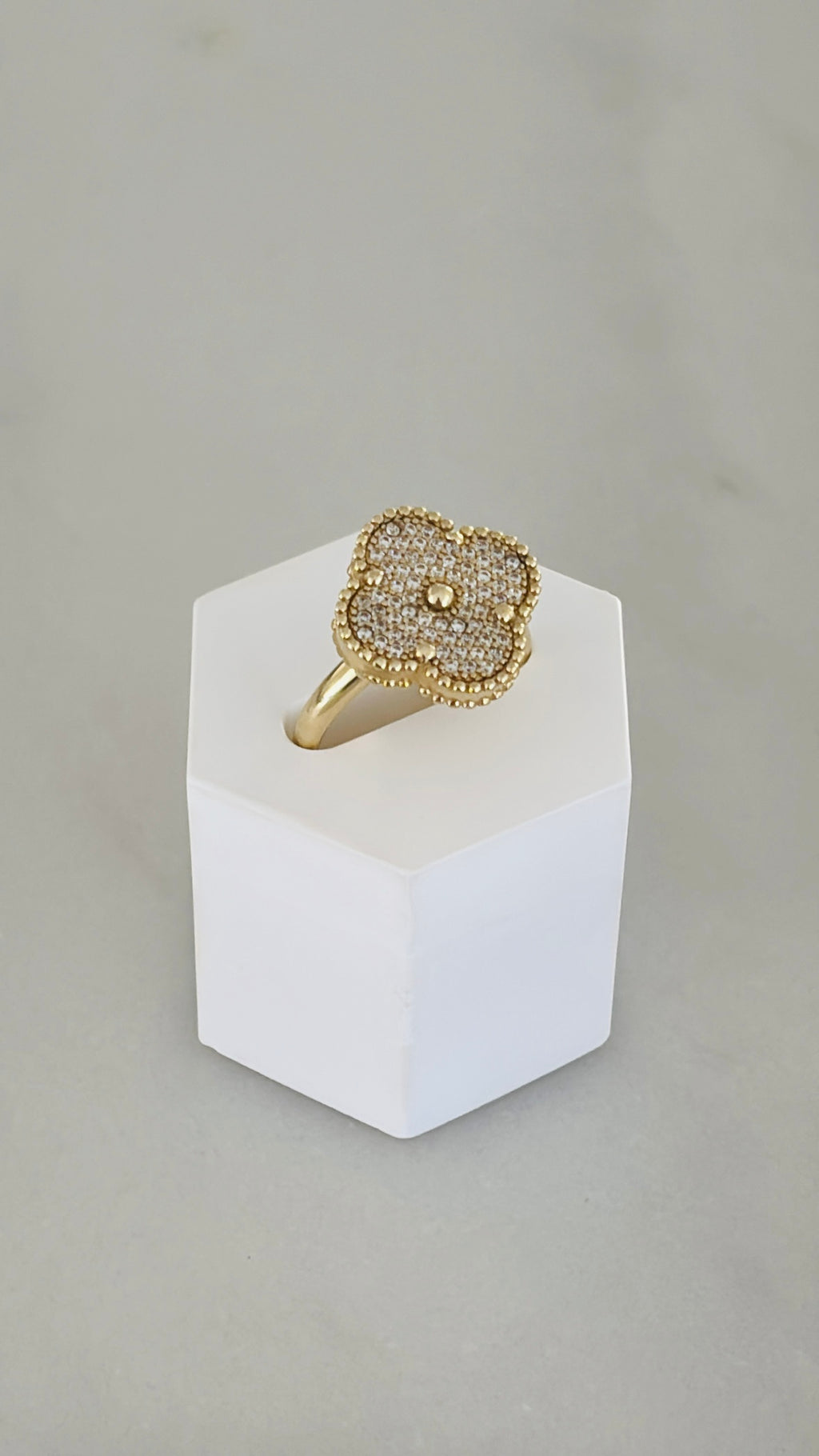 Anillo clover 10k