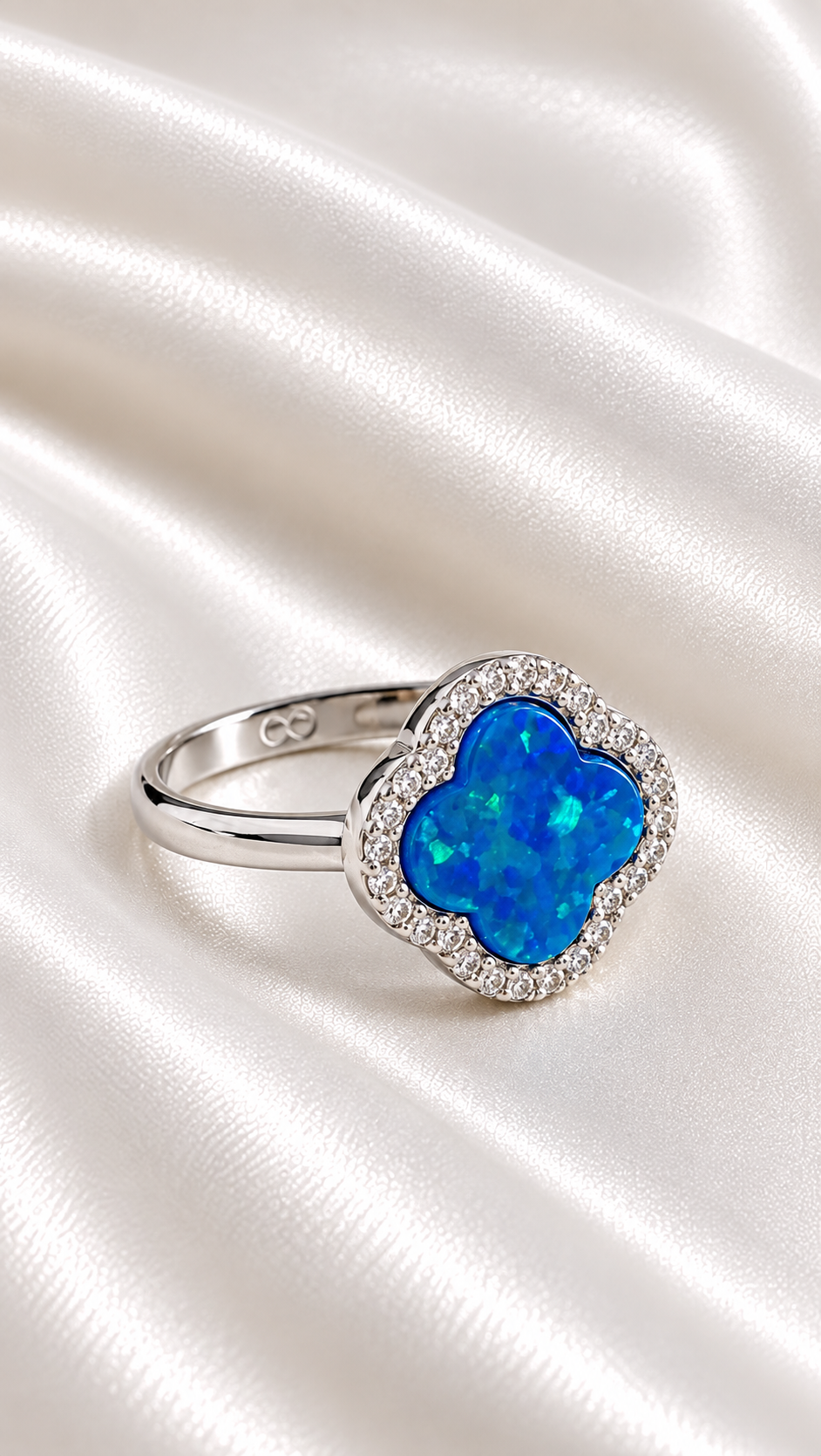 Anillo Trébol con Ópalo Azul de Plata 925 – 925 Sterling Silver Blue Opal Clover Ring