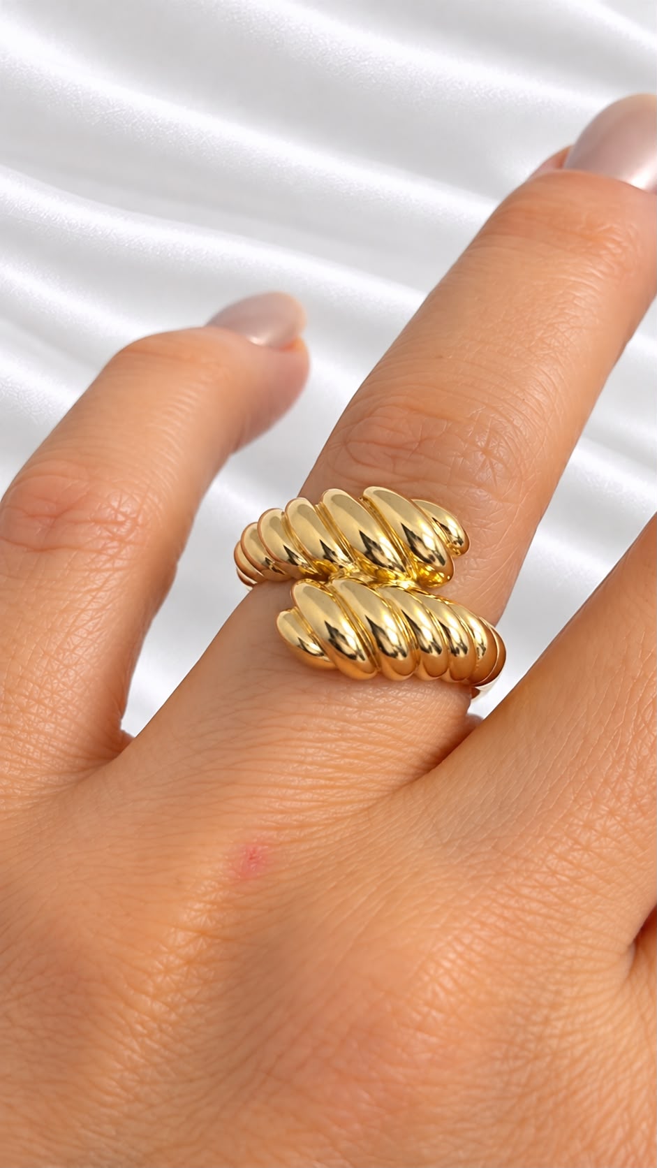 Anillo Minimalista de 14k – 14k Gold Minimalist Ring