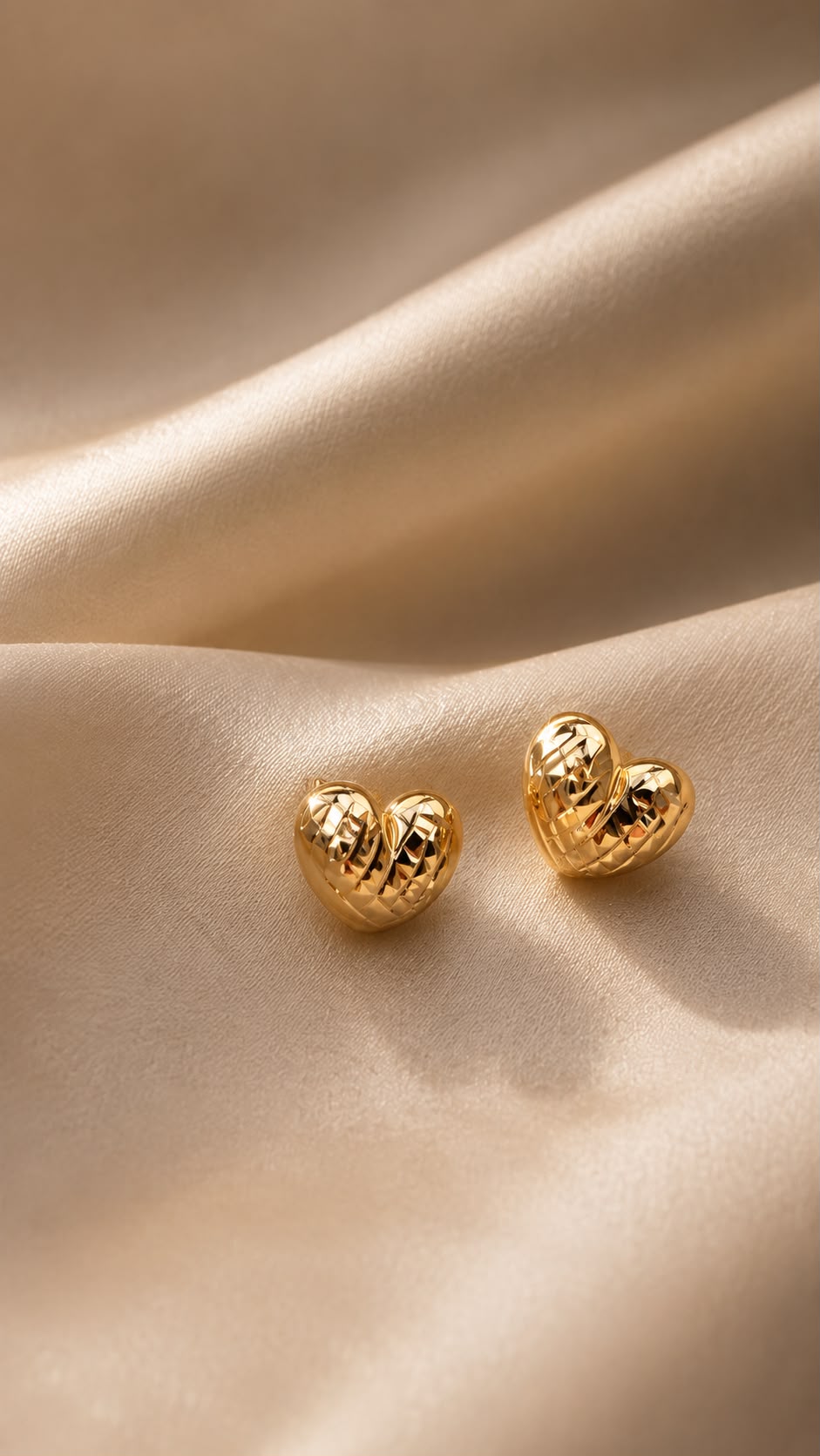 Aretes de corazón inflado 14k