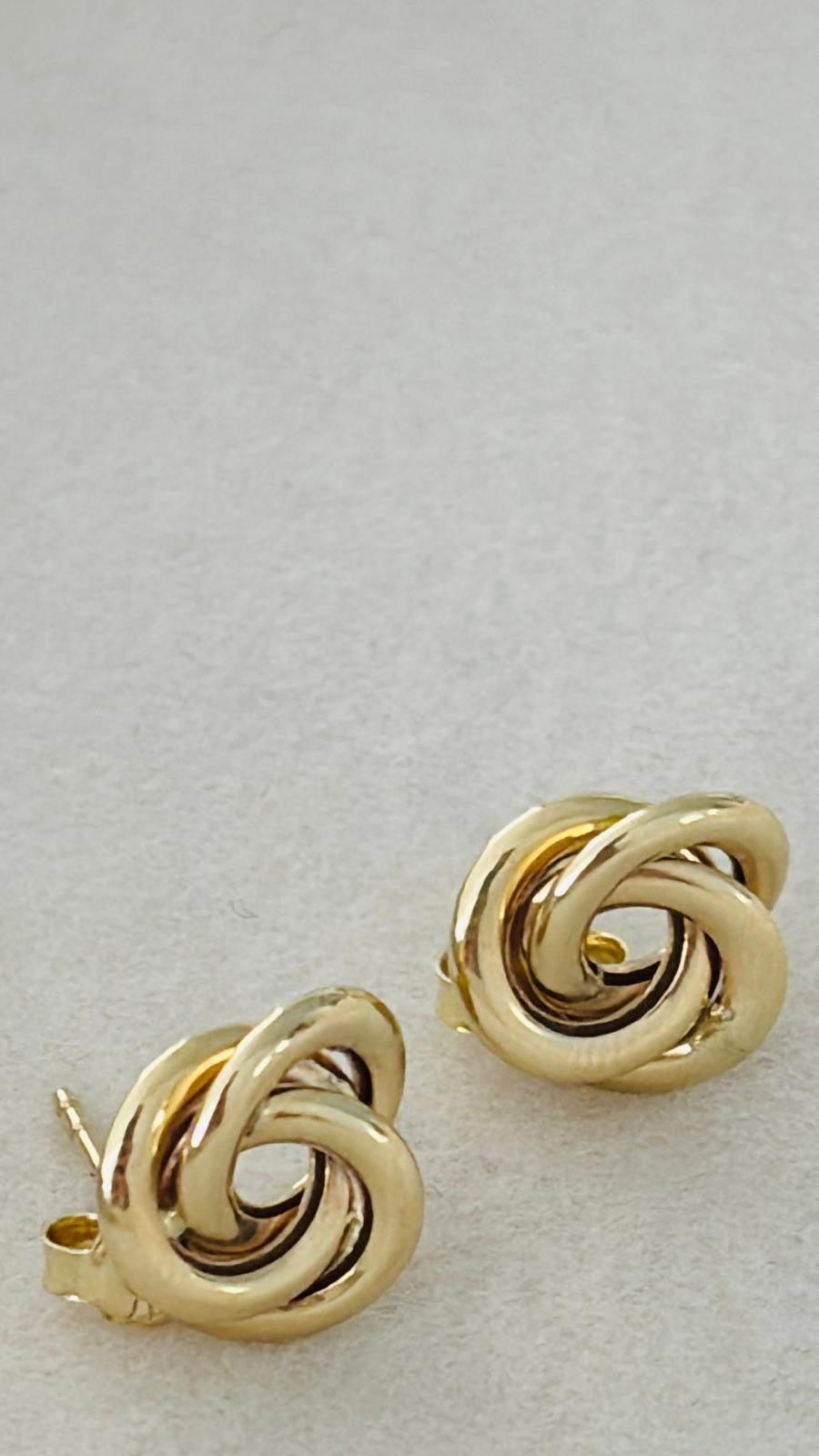 Aretes de Nudo en 10k