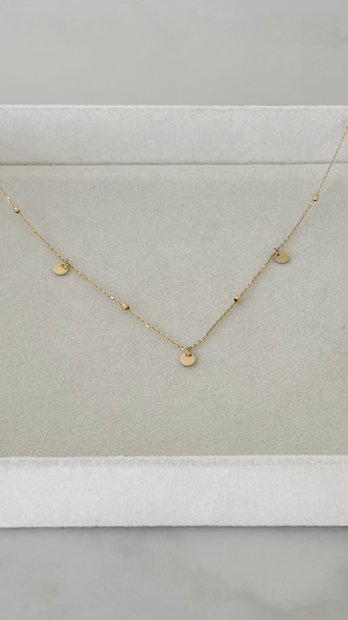 Cadena colgantes y balines 14k