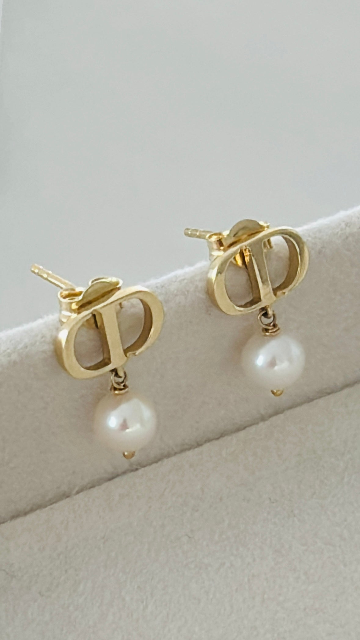 Aretes CD