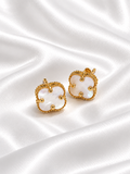 Aretes Trébol con Madre Perla de 10k – 10k Gold Mother of Pearl Clover Earrings