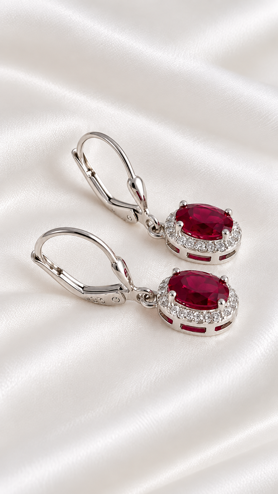 Aretes con Rubí y Topacio Blanco de Plata 925 – 925 Sterling Silver Ruby and White Topaz Earrings